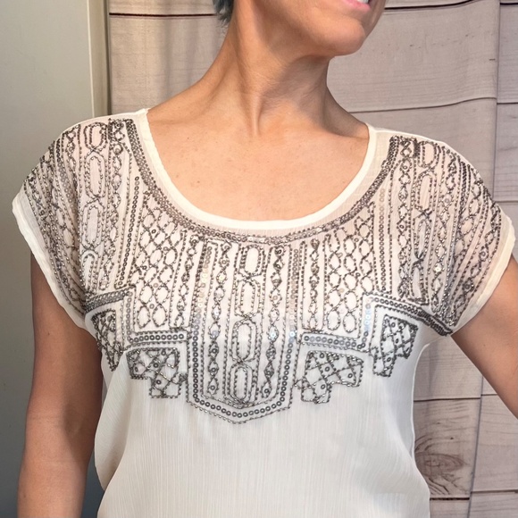 🔥2/$10 |•MAURICES•| Beaded Sequined Sheer Cream Top Size Small - Picture 2 of 12